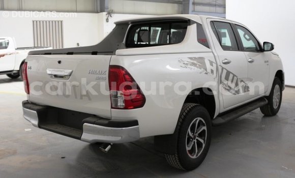 Buy Import Toyota Hilux White Car in Import - Dubai in Bujumbura Buy Import Toyota Hilux White Car in Import - Dubai in Bujumbura