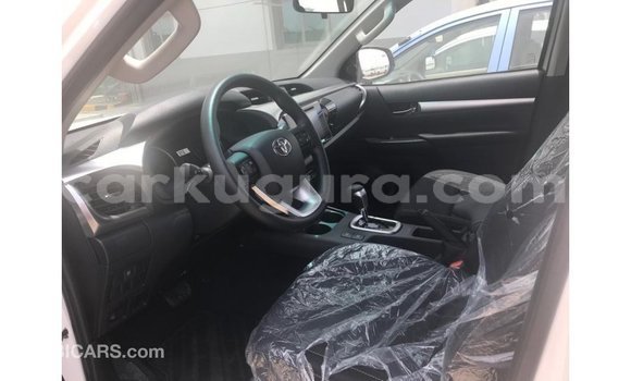 Buy Import Toyota Hilux White Car in Import - Dubai in Bujumbura Buy Import Toyota Hilux White Car in Import - Dubai in Bujumbura