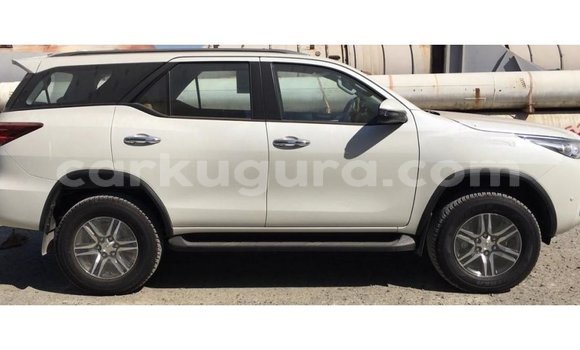 Buy Import Toyota Fortuner White Car in Import - Dubai in Bujumbura Buy Import Toyota Fortuner White Car in Import - Dubai in Bujumbura