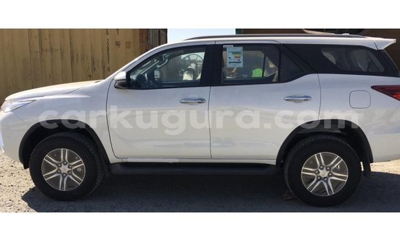 Buy Import Toyota Fortuner White Car in Import - Dubai in Bujumbura Buy Import Toyota Fortuner White Car in Import - Dubai in Bujumbura