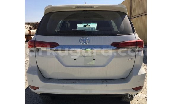 Buy Import Toyota Fortuner White Car in Import - Dubai in Bujumbura Buy Import Toyota Fortuner White Car in Import - Dubai in Bujumbura