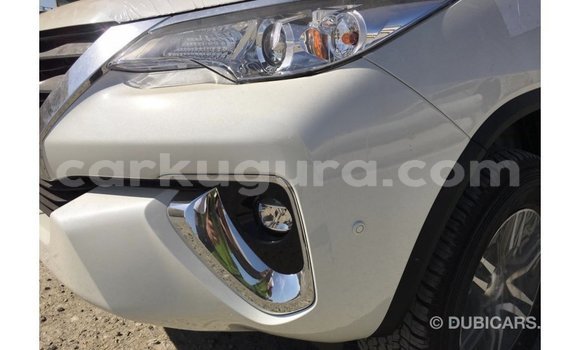 Buy Import Toyota Fortuner White Car in Import - Dubai in Bujumbura Buy Import Toyota Fortuner White Car in Import - Dubai in Bujumbura