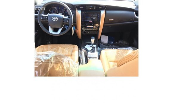 Buy Import Toyota Fortuner White Car in Import - Dubai in Bujumbura Buy Import Toyota Fortuner White Car in Import - Dubai in Bujumbura