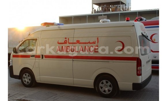 Nunua Imported Toyota Hiace Nyeupe Gari ndani ya Import - Dubai nchini Bujumbura Nunua Imported Toyota Hiace Nyeupe Gari ndani ya Import - Dubai nchini Bujumbura