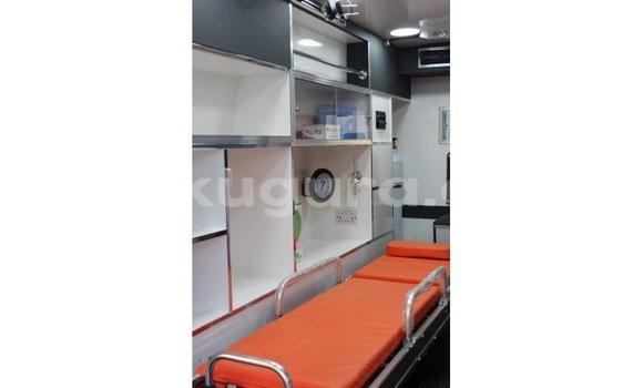 Nunua Imported Toyota Hiace Nyeupe Gari ndani ya Import - Dubai nchini Bujumbura Nunua Imported Toyota Hiace Nyeupe Gari ndani ya Import - Dubai nchini Bujumbura