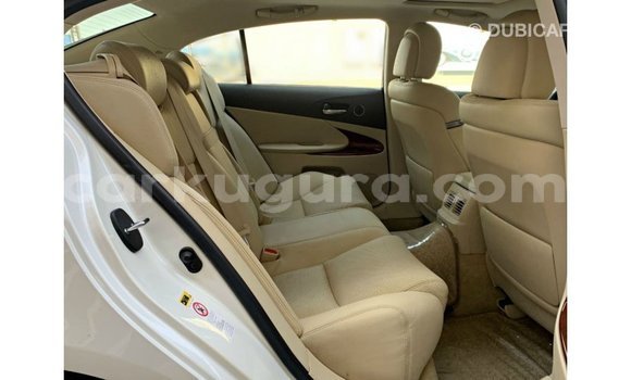 Nunua Imported Lexus GS Nyeupe Gari ndani ya Import - Dubai nchini Bujumbura Nunua Imported Lexus GS Nyeupe Gari ndani ya Import - Dubai nchini Bujumbura