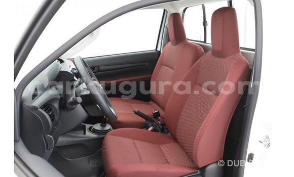 Buy Import Toyota Hilux White Car in Import - Dubai in Bujumbura Buy Import Toyota Hilux White Car in Import - Dubai in Bujumbura