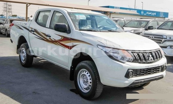 Acheter Import Voiture Mitsubishi L200 Blanc à Import - Dubai, Bujumbura Acheter Import Voiture Mitsubishi L200 Blanc à Import - Dubai, Bujumbura