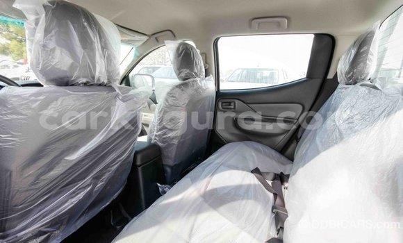 Acheter Import Voiture Mitsubishi L200 Blanc à Import - Dubai, Bujumbura Acheter Import Voiture Mitsubishi L200 Blanc à Import - Dubai, Bujumbura