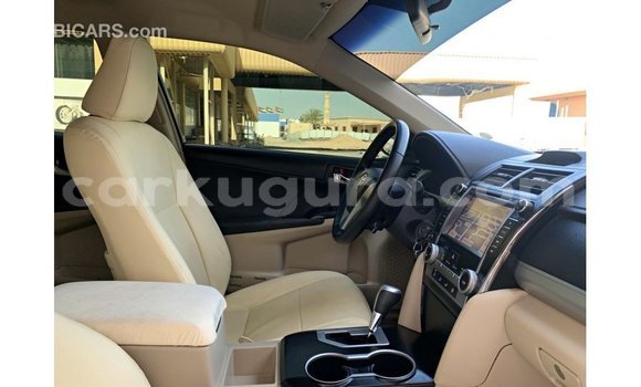 Buy Import Toyota Camry White Car in Import - Dubai in Bujumbura Buy Import Toyota Camry White Car in Import - Dubai in Bujumbura