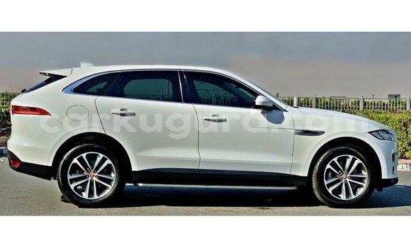 Acheter Import Voiture Jaguar F-Pace Blanc à Import - Dubai, Bujumbura Acheter Import Voiture Jaguar F-Pace Blanc à Import - Dubai, Bujumbura