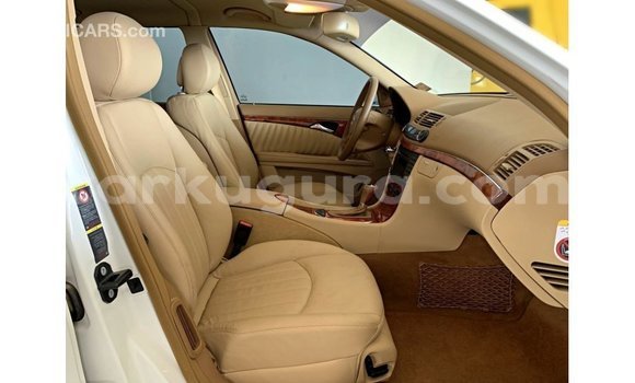 Buy Import Mercedes-Benz 200 White Car in Import - Dubai in Bujumbura Buy Import Mercedes-Benz 200 White Car in Import - Dubai in Bujumbura