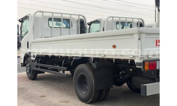 Buy Import Isuzu D–max White Truck in Import - Dubai in Bujumbura Buy Import Isuzu D–max White Truck in Import - Dubai in Bujumbura