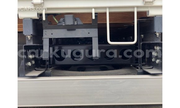 Buy Import Isuzu D–max White Truck in Import - Dubai in Bujumbura Buy Import Isuzu D–max White Truck in Import - Dubai in Bujumbura