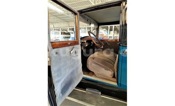 Buy Import Buick Electra Blue Car in Import - Dubai in Bujumbura Buy Import Buick Electra Blue Car in Import - Dubai in Bujumbura