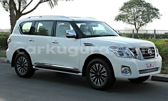 Acheter Import Voiture Nissan Patrol Blanc à Import - Dubai, Bujumbura