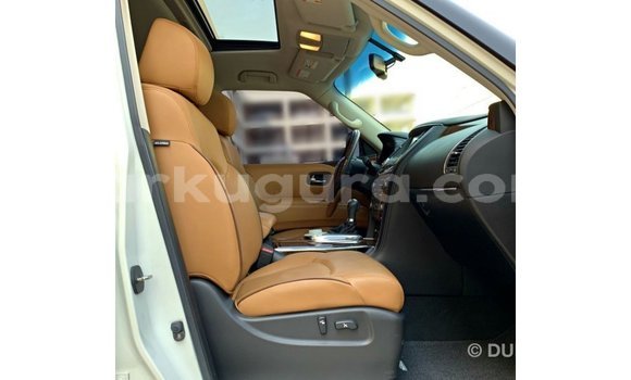 Nunua Imported Nissan Patrol Nyeupe Gari ndani ya Import - Dubai nchini Bujumbura Nunua Imported Nissan Patrol Nyeupe Gari ndani ya Import - Dubai nchini Bujumbura