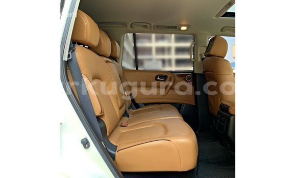 Nunua Imported Nissan Patrol Nyeupe Gari ndani ya Import - Dubai nchini Bujumbura Nunua Imported Nissan Patrol Nyeupe Gari ndani ya Import - Dubai nchini Bujumbura