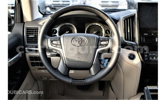 Buy Import Toyota Land Cruiser Black Car in Import - Dubai in Bujumbura Buy Import Toyota Land Cruiser Black Car in Import - Dubai in Bujumbura