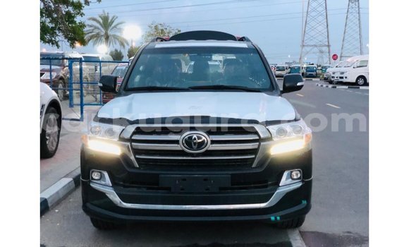 Acheter Import Voiture Toyota Land Cruiser Noir à Import - Dubai, Bujumbura