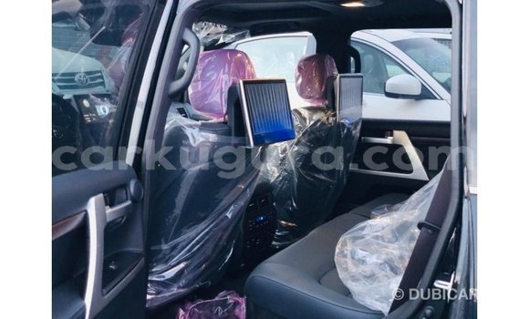 Acheter Import Voiture Toyota Land Cruiser Noir à Import - Dubai, Bujumbura Acheter Import Voiture Toyota Land Cruiser Noir à Import - Dubai, Bujumbura