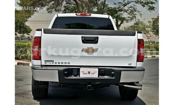 Buy Import Chevrolet Silverado White Car in Import - Dubai in Bujumbura Buy Import Chevrolet Silverado White Car in Import - Dubai in Bujumbura