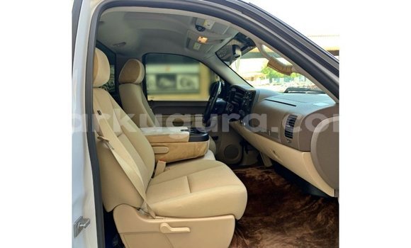 Buy Import Chevrolet Silverado White Car in Import - Dubai in Bujumbura Buy Import Chevrolet Silverado White Car in Import - Dubai in Bujumbura