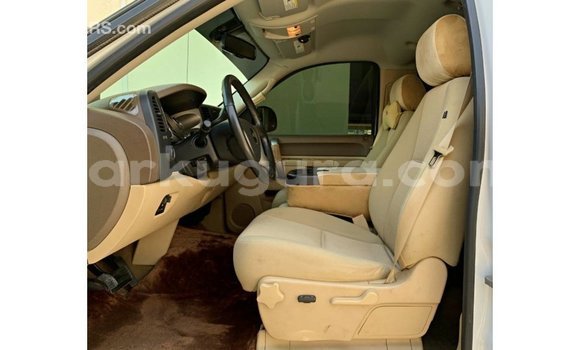Buy Import Chevrolet Silverado White Car in Import - Dubai in Bujumbura Buy Import Chevrolet Silverado White Car in Import - Dubai in Bujumbura