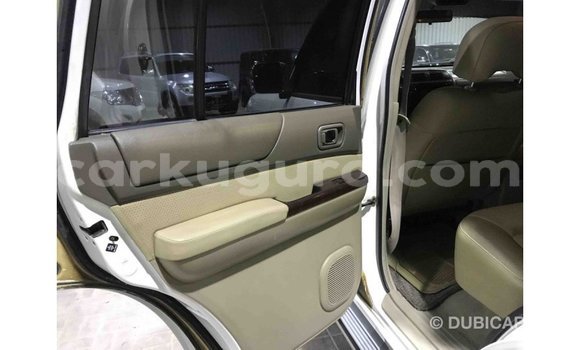 Nunua Imported Nissan Patrol Nyeupe Gari ndani ya Import - Dubai nchini Bujumbura Nunua Imported Nissan Patrol Nyeupe Gari ndani ya Import - Dubai nchini Bujumbura