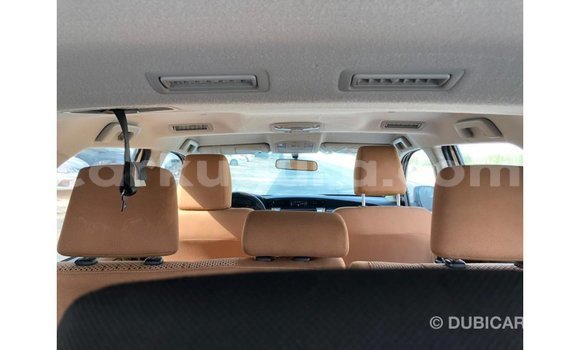 Acheter Import Voiture Toyota Fortuner Blanc à Import - Dubai, Bujumbura Acheter Import Voiture Toyota Fortuner Blanc à Import - Dubai, Bujumbura