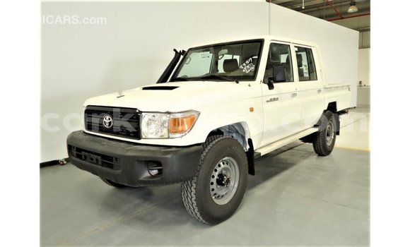 Buy Import Toyota Land Cruiser White Car in Import - Dubai in Bujumbura Buy Import Toyota Land Cruiser White Car in Import - Dubai in Bujumbura