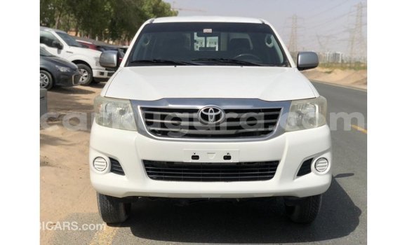 Buy Import Toyota Hilux White Car in Import - Dubai in Bujumbura Buy Import Toyota Hilux White Car in Import - Dubai in Bujumbura