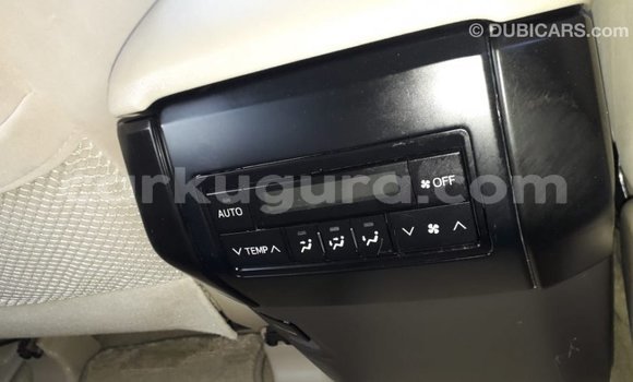 Acheter Import Voiture Toyota Prado Blanc à Import - Dubai, Bujumbura Acheter Import Voiture Toyota Prado Blanc à Import - Dubai, Bujumbura