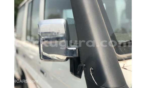 Buy Import Toyota Land Cruiser Other Car in Import - Dubai in Bujumbura Buy Import Toyota Land Cruiser Other Car in Import - Dubai in Bujumbura