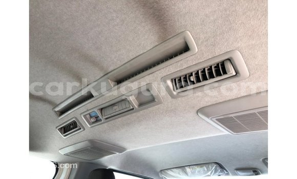 Nunua Imported Toyota Hiace Nyeupe Gari ndani ya Import - Dubai nchini Bujumbura Nunua Imported Toyota Hiace Nyeupe Gari ndani ya Import - Dubai nchini Bujumbura