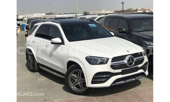 Acheter Import Voiture Mercedes-Benz GLE Blanc à Import - Dubai, Bujumbura Acheter Import Voiture Mercedes-Benz GLE Blanc à Import - Dubai, Bujumbura