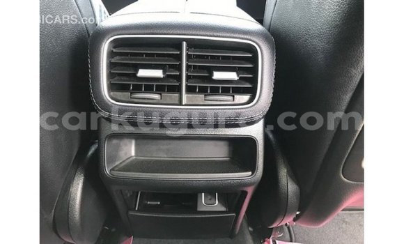 Acheter Import Voiture Mercedes-Benz GLE Blanc à Import - Dubai, Bujumbura Acheter Import Voiture Mercedes-Benz GLE Blanc à Import - Dubai, Bujumbura