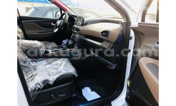 Buy Import Hyundai Santa Fe White Car in Import - Dubai in Bujumbura Buy Import Hyundai Santa Fe White Car in Import - Dubai in Bujumbura