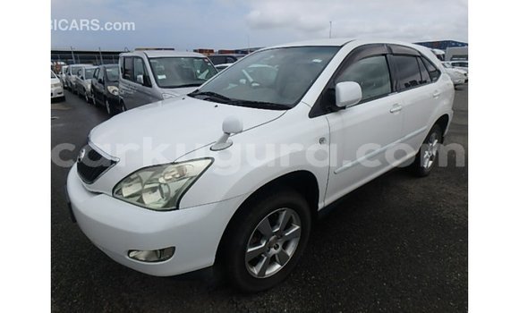 Acheter Import Voiture Toyota Harrier Blanc à Import - Dubai, Bujumbura Acheter Import Voiture Toyota Harrier Blanc à Import - Dubai, Bujumbura