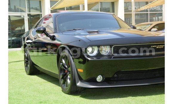 Acheter Import Voiture Dodge Challenger Noir à Import - Dubai, Bujumbura Acheter Import Voiture Dodge Challenger Noir à Import - Dubai, Bujumbura