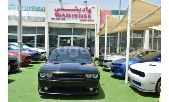 Acheter Import Voiture Dodge Challenger Noir à Import - Dubai, Bujumbura Acheter Import Voiture Dodge Challenger Noir à Import - Dubai, Bujumbura