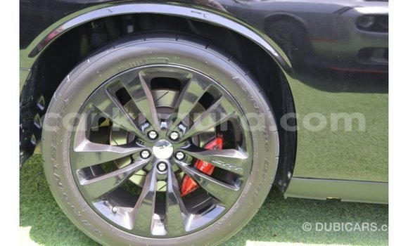 Acheter Import Voiture Dodge Challenger Noir à Import - Dubai, Bujumbura Acheter Import Voiture Dodge Challenger Noir à Import - Dubai, Bujumbura
