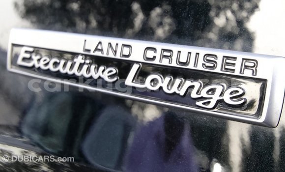 Acheter Import Voiture Toyota Land Cruiser Noir à Import - Dubai, Bujumbura Acheter Import Voiture Toyota Land Cruiser Noir à Import - Dubai, Bujumbura