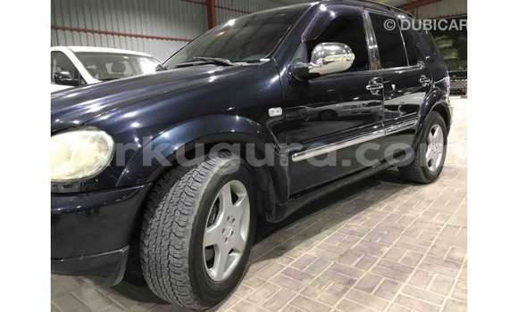 Nunua Imported Mercedes-Benz 190 (W201) Bluu Gari ndani ya Import - Dubai nchini Bujumbura Nunua Imported Mercedes-Benz 190 (W201) Bluu Gari ndani ya Import - Dubai nchini Bujumbura