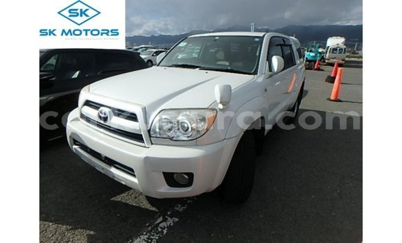 Acheter Import Voiture Toyota Hilux Blanc à Import - Dubai, Bujumbura