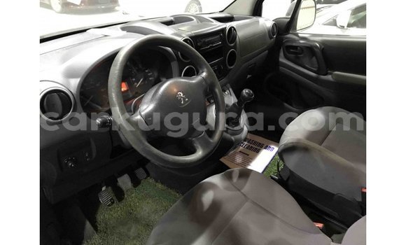 Nunua Imported Peugeot Partner Nyeupe Gari ndani ya Import - Dubai nchini Bujumbura Nunua Imported Peugeot Partner Nyeupe Gari ndani ya Import - Dubai nchini Bujumbura