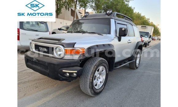 Acheter Import Voiture Toyota FJ Cruiser Autre à Import - Dubai, Bujumbura