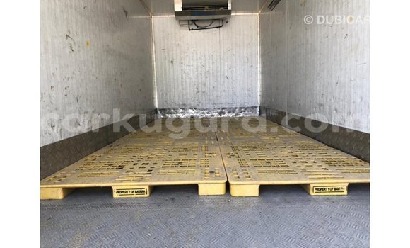 Acheter Import Voiture Mitsubishi i Blanc à Import - Dubai, Bujumbura Acheter Import Voiture Mitsubishi i Blanc à Import - Dubai, Bujumbura