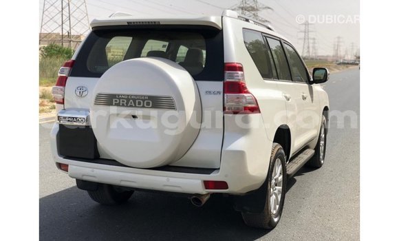 Acheter Import Voiture Toyota Prado Blanc à Import - Dubai, Bujumbura Acheter Import Voiture Toyota Prado Blanc à Import - Dubai, Bujumbura