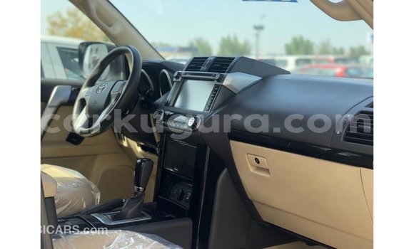 Acheter Import Voiture Toyota Prado Blanc à Import - Dubai, Bujumbura Acheter Import Voiture Toyota Prado Blanc à Import - Dubai, Bujumbura
